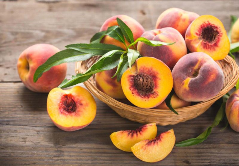 خواص و مضرات هلو