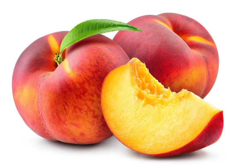 هلو بر لطافت و شفافیت پوست تأثیر گذار است