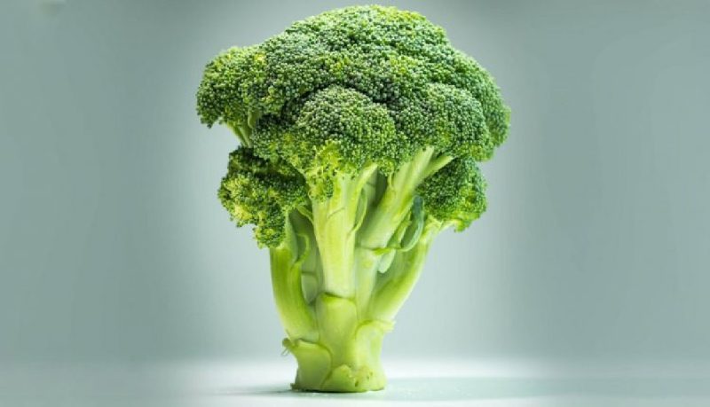 کلم بروکلی پایین آورنده کلسترول خون کمک می کند.